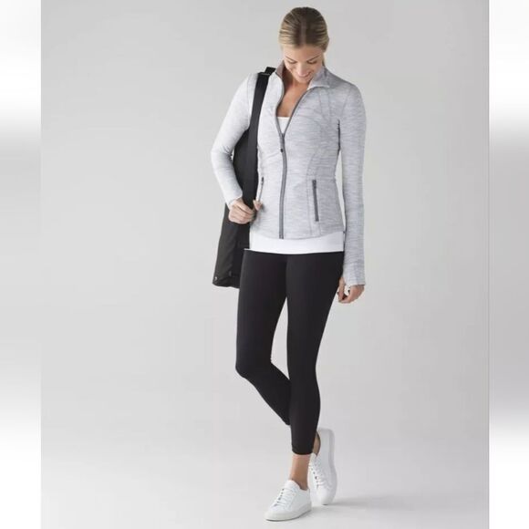 Lululemon   - Picture 1 of 16